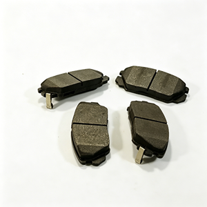 Pastillas de freno de disco delanteras OEM 5810138A90 de alta calidad para Hyundai Elantra i30 Tucson Kia Ceed Sportage, kit de pastillas de freno para automóvil - Product Image 1