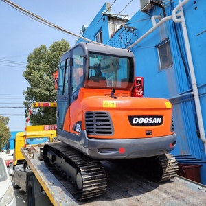 Mini Excavadora Usada de Alta Calidad en Venta, 6t, Marca Coreana Doosan Dx60, Motor Yanmar, 90% Nueva, Buen Rendimiento - Product Image 3