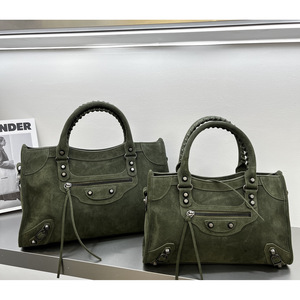 Túi xách tay nữ da thật cỡ lớn năm 2025; Túi đeo vai thời trang cao cấp sản xuất bởi nhà thiết kế - Product Image 5