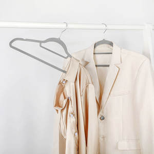 LINDON Lot de 100 <span class=keywords><strong>cintres</strong></span> en <span class=keywords><strong>velours</strong></span> antidérapant E-commerce Bestseller Cintre flocage coloré personnalisé - Product Image 4