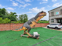 Statue de dinosaure animatronique de simulation grandeur nature, modèle Carnotaurus à servomoteur pour utilisation en extérieur (foire et centre commercial)