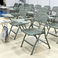 Chaise pliante en plastique économique avec tableau d'écriture, porte-livre et support pour tablette, taille personnalisée, multi-usages