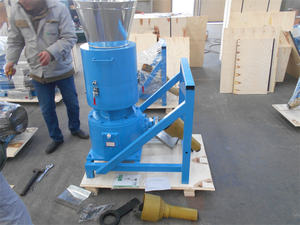 Machine <span class=keywords><strong>à</strong></span> granulés conduite par prise de force <span class=keywords><strong>presse</strong></span> <span class=keywords><strong>à</strong></span> granulés de bois avec entraînement de <span class=keywords><strong>tracteur</strong></span> moulin <span class=keywords><strong>à</strong></span> granulés mobile avec moteur diesel - Product Image 4