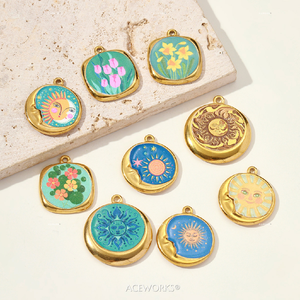 Cuentos del Jardín Celestial |   Dijes de Acero Inoxidable con Baño de Oro PVD de 18K y Esmalte Pintado a Mano |   Colgantes Impermeables y Resistentes al Deslustre - Product Image 3