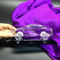 Modèles de voitures miniatures 3D en cristal K9 brillant, sculpture en cristal 1/18, trophées personnalisés en cristal pour les salons automobiles