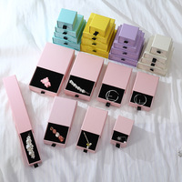 Boîte de rangement pour bijoux en papier kraft avec logo personnalisé, emballage pour bijoux, collier, bague, boucles d'oreilles, boîte de présentation, coffret cadeau, Caixas Para Joias