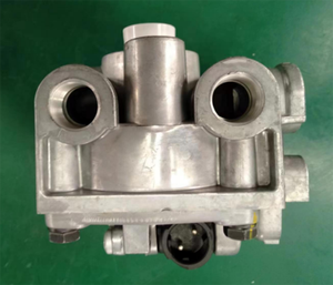 Pièces de frein de camion : Vanne relais ATR6 ATR-6 K078420 2602215C91 K070954 K072293 K070951 K070975 K078219 K070976 K078421 K072311 K072 - Product Image 4