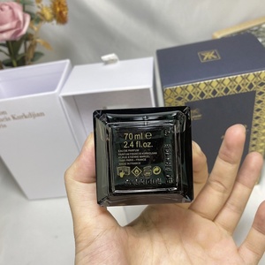 น้ำหอมแบรน<span class=keywords><strong>ด</strong></span>์ดังระ<span class=keywords><strong>ด</strong></span>ับท็อปจากสหรัฐอเมริกาและยุโรป ซีรีส์หรูหรา 70 มล. Baccarat Rouge 540 กลิ่นดอก<span class=keywords><strong>กุหลาบ</strong></span>หอมส<span class=keywords><strong>ด</strong></span>ชื่น น้ำหอมแท้สำหรับผู้หญิง - Product Image 4