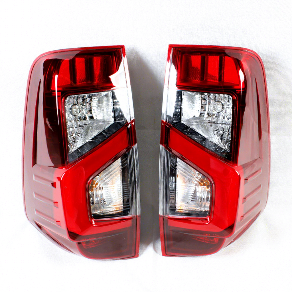 Rear Tail Light For Nissan Navara NP300 Pickup 2016-2017 - Right Side (Passenger) Driver Side