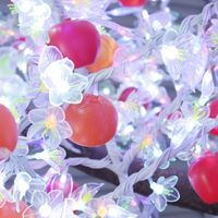 Kiefernblatt-Weihnachts baum mit LED-Lichtern