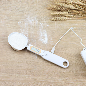 Cuillère-balance électronique pour la cuisine et la pesée des aliments pour chats, petite balance en grammes avec protection contre les surcharges et arrêt automatique - Product Image 2