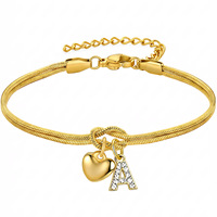 Bracelet en acier inoxydable 316 réglable avec chaîne serpent PVD or 18 carats, breloque cœur et initiales CZ, bijou d'amour, cadeau pour elle