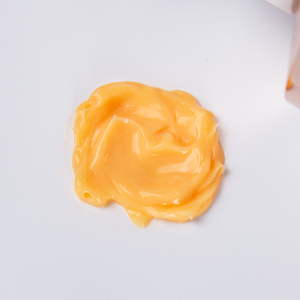 Vente en gros de lotion pour le corps à l'huile d'argan 550 ml, crème hydratante pour le corps, éclaircissante pour la peau, nourrissante pour les peaux sèches - Product Image 2