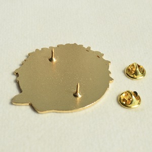 Nouveau design insigne en métal Anime <span class=keywords><strong>Frieren</strong></span> au-delà de la fin du voyage broche - Product Image 6