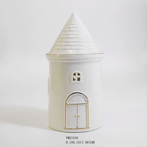 Casa de pueblo de Navidad de porcelana blanca moderna, decoración de cerámica para fiesta - Product Image 4