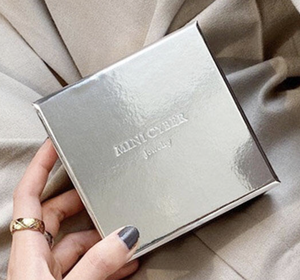 Scatola Regalo Personalizzata in Argento Fatta a Mano, Ecologica, con Coperchio e Base, Finitura a Specchio, Goffratura, Laminazione Opaca, Logo <span class=keywords><strong>Personalizzato</strong></span>, Confezione di Lusso - Product Image 1