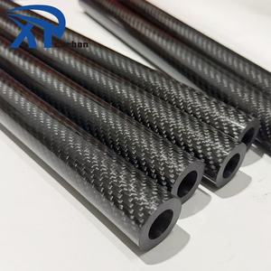 Tubo in Fibra di Carbonio Resistente alle Alte Temperature e Anti-Invecchiamento per Componenti del Vano Motore Automobilistico - Product Image 2