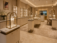 Meubles de présentation sur mesure pour bijouterie de luxe, éclairage LED, écologiques, haute qualité, solution complète pour magasin.