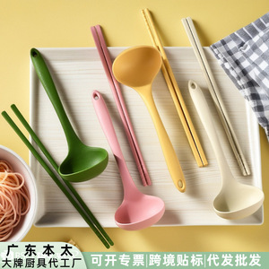 ชุดตะเกียบและช้อนซิลิโคนทนความร้อนสำหรับการเดินทางและใช้ในครัวเรือน - Product Image 5