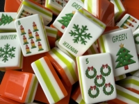 Ensemble de Mahjong Américain de Noël, Tuiles de Mahjong en Acrylique Orange avec Motifs Bougie et Sapin pour Soirée de Jeu en Famille