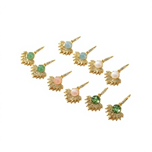 Pendientes Colgantes de Piedras Preciosas Chapados en Oro con Perlas de Piedra Natural ORIGINALES: Pendientes Colgantes para Fiesta - Product Image 3