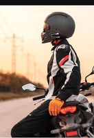 Couleurs de mode ensemble d'aventure chaud de veste de moto d'équitation de course et de coussinets de pantalon