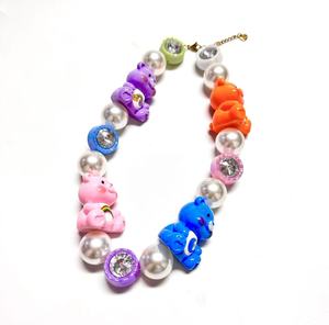 قلادة فاخرة للفتيات مرصعة بالزركون اللامع على شكل دب ملون مع لؤلؤة كبيرة، قلادة خانقة جميلة ولطيفة بتصميم كروي ضخم، مجوهرات للحفلات بالجملة - Product Image 1