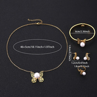Collier ras du cou en acier inoxydable avec pendentif cœur, papillon, perle et fer à cheval plaqué or 18 carats pour femme - Ensemble de 4 bijoux