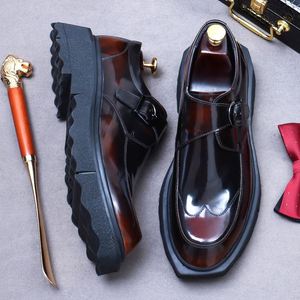 Chaussures décontractées à semelle épaisse pour homme : Chaussures en cuir véritable de vache, élégantes, basses, à bout rond, en cuir de vache - Product Image 2