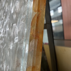 Verre artistique gaufré haute performance à fusion à chaud, surface résistante à l'usure pour les projets de rénovation intérieure modernes - Product Image 4