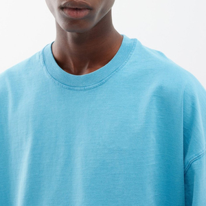 T-shirt en coton 240 g/m² vierge délavé à l'acide, coupe carrée et courte pour homme – Essentiels du fabricant de t-shirts lourds - Product Image 4