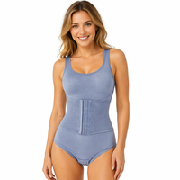 Culotte gainante double couche, devant en V, fermeture latérale à boucle, taille haute, en nylon sans couture