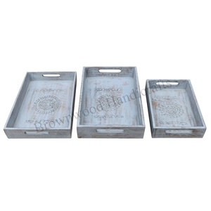 Bandeja de madera tallada éxito de ventas diseño personalizado bandejas de servicio rectangulares talladas de madera de mango macizo Juego de 3 para decoración y uso de servicio - Product Image 1