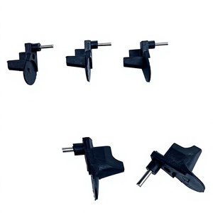 Bloque protector de cadena para motosierra Kyushu, accesorio de seguridad de plástico negro para motosierra de gasolina, para jardinería doméstica - Product Image 1