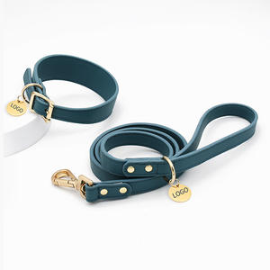 Luxuriöses Maßgefertigtes Hundehalsband mit Schnellverschluss aus PU & Leder Materialien Personalisierte Namensschilder Metall-Logo-Etikett - Product Image 2