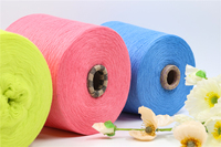 Vente en gros de fil de polyester filé 100% fil de polyester blanc brut recyclé filé à l'anneau 32S/2 haute résistance pour tricoter la couture le tissage