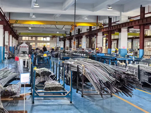 304 di <span class=keywords><strong>dimensioni</strong></span> personalizzate 316 <span class=keywords><strong>acciaio</strong></span> inossidabile cavo piccolo tubo rotondo fabbricazione metallo stampaggio taglio tubo capillare vite tubo - Product Image 2