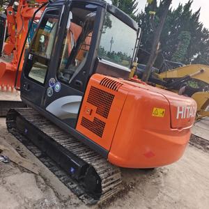 Hitachi 60 Track Pad Excavator d'occasion 6 tonnes 40.5KW Power Engine Gearbox Multifunction - Product Image 1