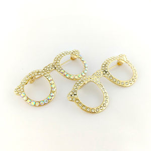 เข็มกลัดดีไซน์อเนกประสงค์พร้อมกรอบแว่นตาและหัวเข็มขัดรองเท้าที่ดูหรูหราและทันสมัย - Product Image 4