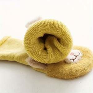 Chaussures et chaussettes chaudes, tendance et durables pour tout-petits, en coton épais antidérapant pour l'hiver - Product Image 2