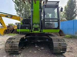 Excavatrice sur chenilles hydraulique d'occasion CAT 320D2L, 20 tonnes, avec godet de 1,0 m³, en bon état - Product Image 3