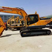 Excavatrice Hyundai 220LC-9S 225 d'occasion, 22 tonnes, 90% neuve, type export