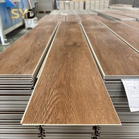 Großhandel SPC-Bodenbelag Wasserdicht Verschleißfeste Schicht Starrer Kern Klick-Vinylplanken Modernes Holzdesign für Gewerbe Supermärkte Hallen