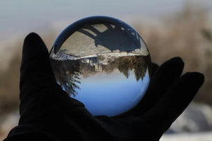 Esfera <span class=keywords><strong>de</strong></span> Cristal Brillante Azul Oscuro <span class=keywords><strong>de</strong></span> 150 mm, Bola <span class=keywords><strong>de</strong></span> Cristal Fengshui con Base <span class=keywords><strong>de</strong></span> Madera Extraíble, Atrae la Buena Suerte - Product Image 4