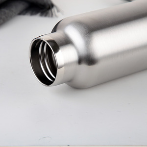 La coupe pratique et <span class=keywords><strong>simple</strong></span> en acier inoxydable à double couche isolée et réfrigérée Sports Cup a différents couvercles peut être ajoutée logo - Product Image 4