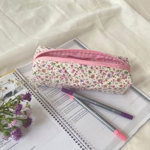 กล่องดินสอผ้าฝ้ายพิมพ์ลายดอกไม้แบบพับได้ เป็นมิตรกับสิ่งแวดล้อม พร้อมซิปปิด ทนทาน เหมาะสำหรับนักเรียน ของขวัญต้อนรับเปิดเทอม - Product Image 2
