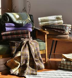 Couverture en coton 100% à franges personnalisable en gros, fabrication directe, motif <span class=keywords><strong>classique</strong></span> à carreaux vert rayé pour hôtel - Product Image 1