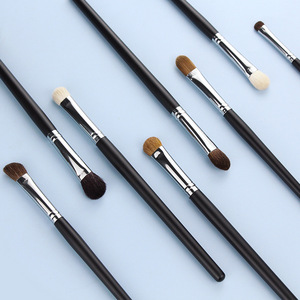 Juego de 13 Brochas de Maquillaje de Pelo de Cabra Negro para Rostro y Ojos, Brochas para Delinear y Difuminar con Mangos de Pelo Natural - Product Image 2