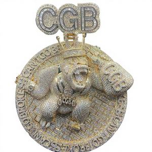 Pendentif CGB Lion King de luxe entièrement serti de moissanite, design couronne, bijou hip-hop, breloque de déclaration en argent sterling plaqué or - Product Image 1