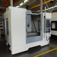 Fraiseuse verticale CNC VMC850, broche BT40, système KND, 24 outils, déplacement de table 800x500x500mm, robuste pour le montage de moules